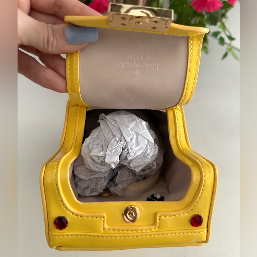 Kate Spade NYC 3D Taxi New York Big Apple Crossbody Bag ~ NWT, Collectible Item - Picture 7 of 14